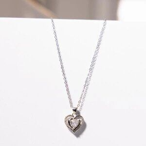 Sparkling Crystal Heart Pendant Necklace - Elegant Jewelry for Women
